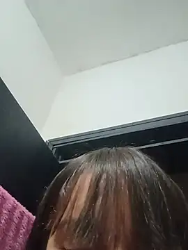 CrystalLaurent live cam on StripChat