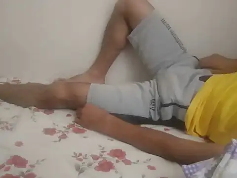 cakici35 live cam on StripChat