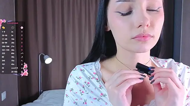 narcisadicker (F teen) - Pinch nipples
