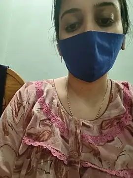 Tamil_shalini live cam on StripChat