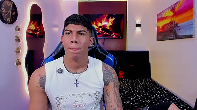 Damian_latinxxx live cam