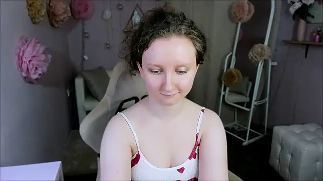 SunshineBlaze live cam on StripChat