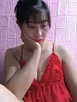 juicy-milu live cam on StripChat