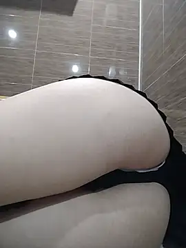 Miya_loveyou live cam on StripChat