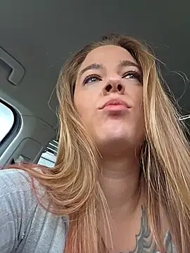 Luna_Lynn