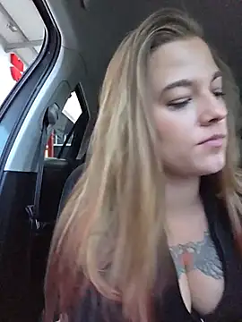 Luna_Lynn
