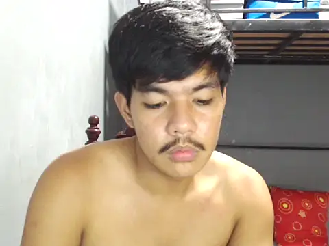 dylannn_30 (M young) - Help me to pay my tuition fee