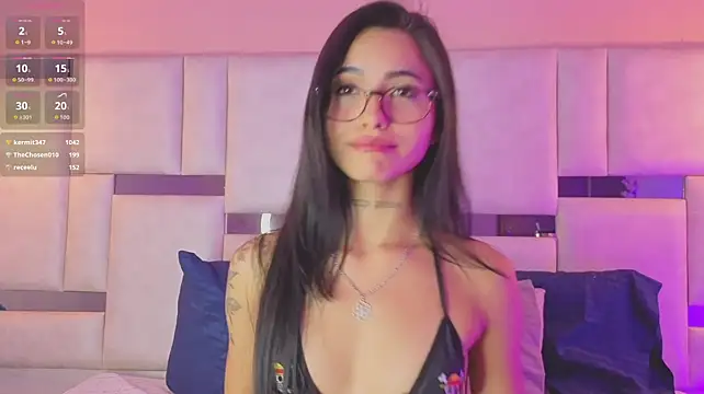 BrianaJhons19 live cam on StripChat