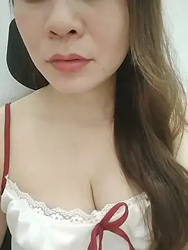 Snail_niE live cam on StripChat