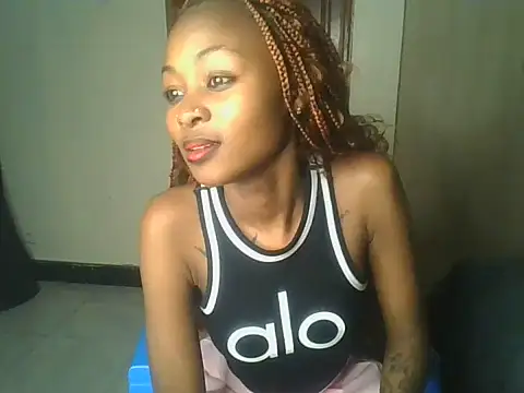 Prettyquueen live cam on StripChat