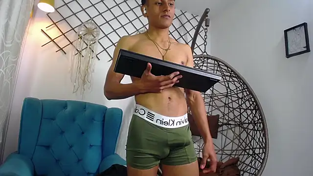 _bigrick_ live cam on StripChat