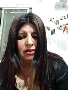 Jann_Riya333 live cam on StripChat