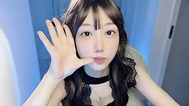Ccc7- live cam on StripChat