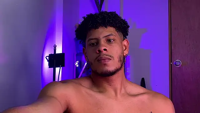 colt_addam live cam on StripChat