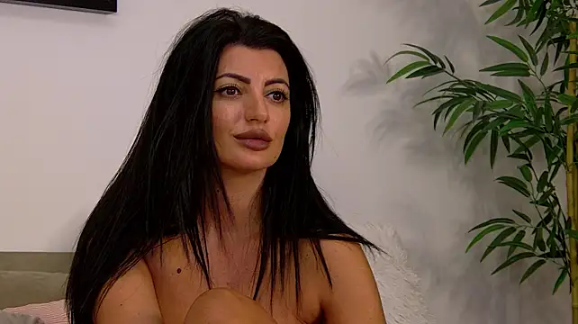MeganVonD live cam on StripChat