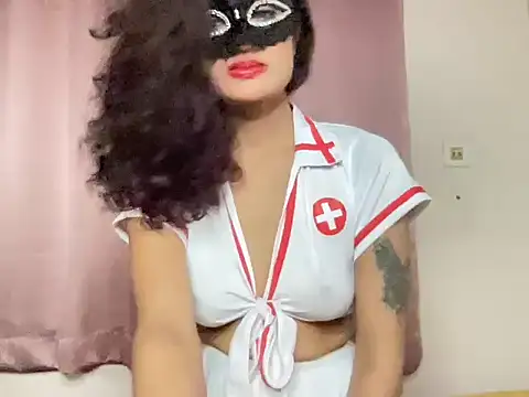 ScarletSeductive live cam on StripChat