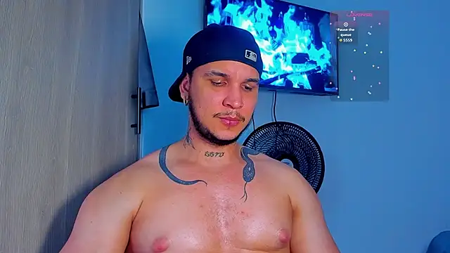 austinoficial live cam on StripChat