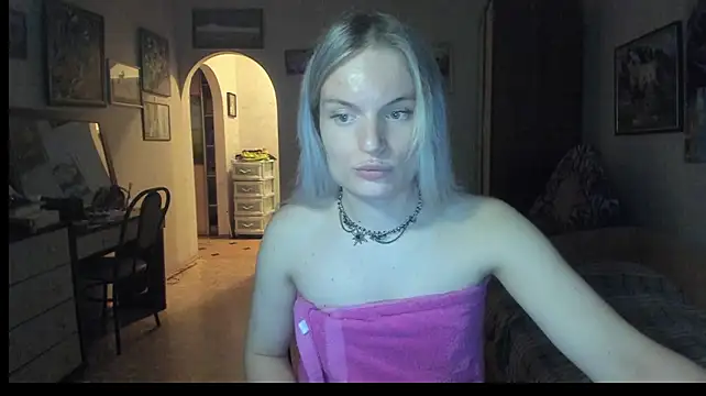 milliKira006 live cam on StripChat