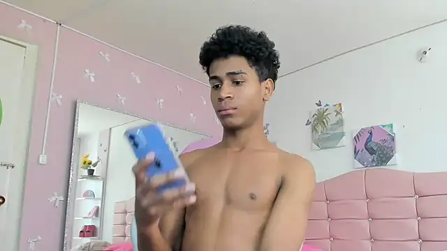 Santy_bigcock_01