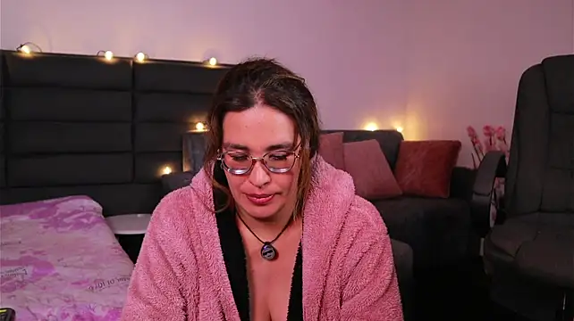kathieandpovcock1 live sex cam