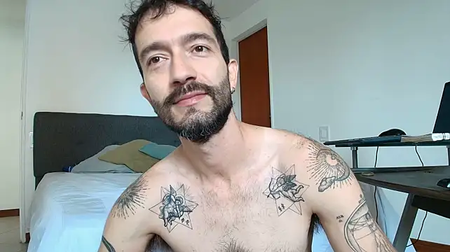 ALEJANDRO_BIGCOCK