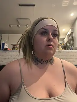 Official_peachybella live sex cam