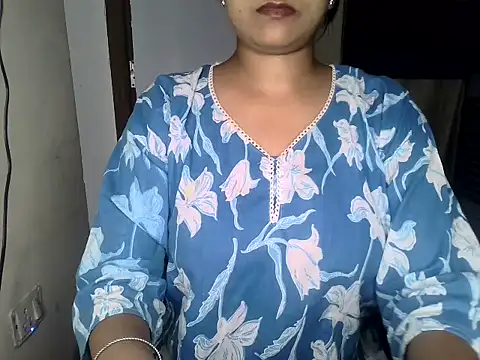 suhana-singh live cam on StripChat