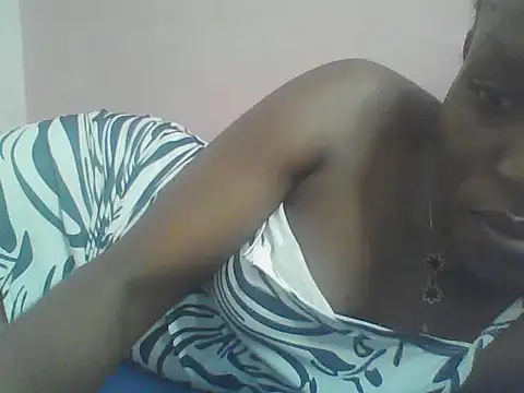 Tieno_ live cam on StripChat