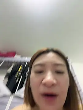 Xiaojuzi- live cam on StripChat