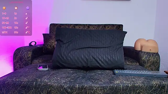 BrayaanFit live cam on StripChat