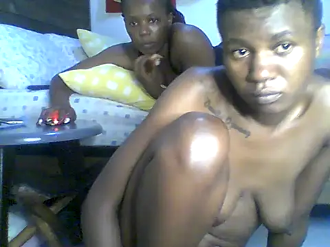 Ladysweetness23 live cam on StripChat