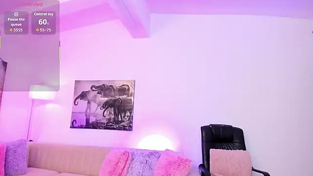 nattashaa7 live cam on StripChat