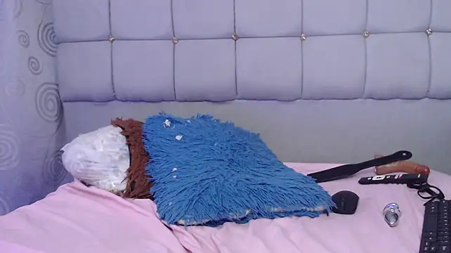 charlotte_brawn live sex cam