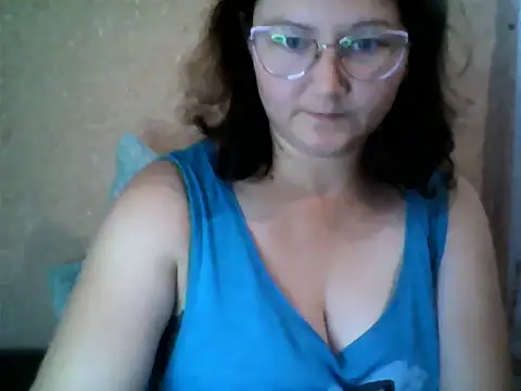 Oliviiaa_Valter live cam on StripChat