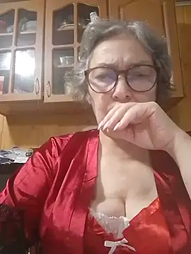 IrinaSweet54 live cam on StripChat