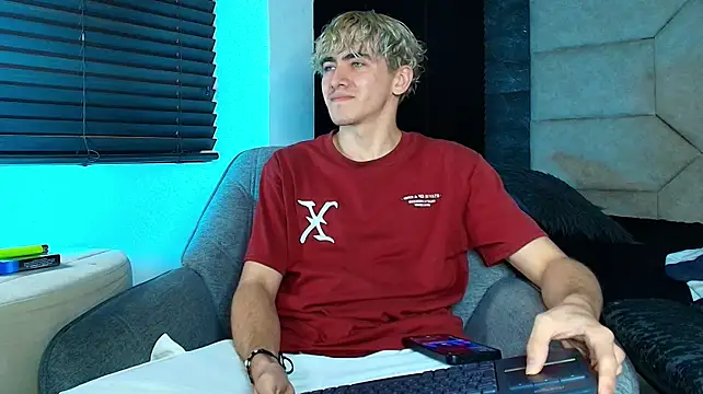 Tyler_Mcrey live sex cam