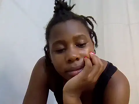 prettymissebony