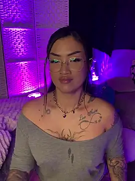 AsianLadyWan