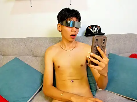 angel_dustt1 (M twink) - Naked