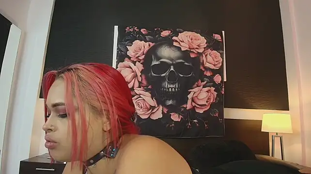 EvaaFoxxy1