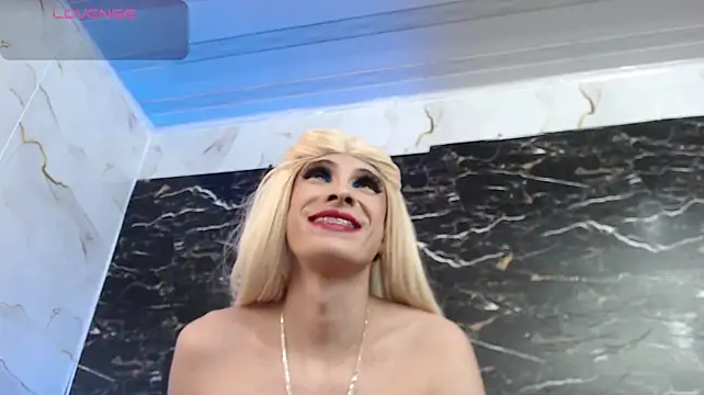 crislingery_dolli live cam on StripChat