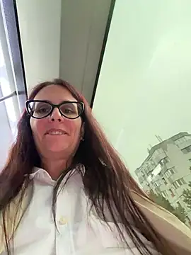 NataKitten live cam on StripChat