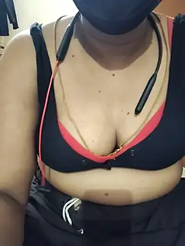 tamilammu1431 live cam on StripChat