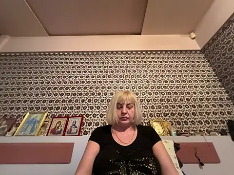 AnastasiaGrey777 live cam on StripChat