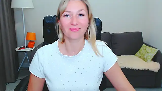 Incredible_Ariela live cam on StripChat