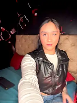Isabella-Teen