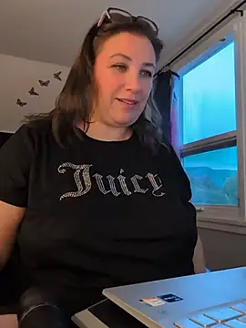 Canadian_BBW
