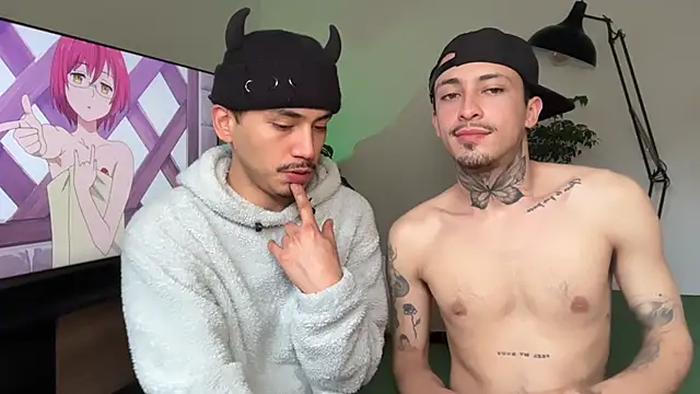 Noah_and_Steven live cam