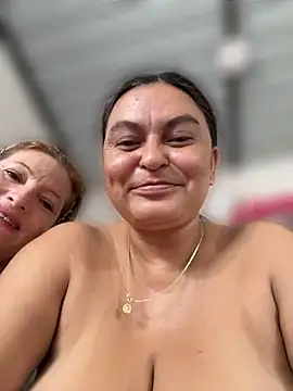 Horny-Mommy-Dirty live cam