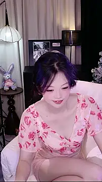 JIUYUE00 live cam on StripChat
